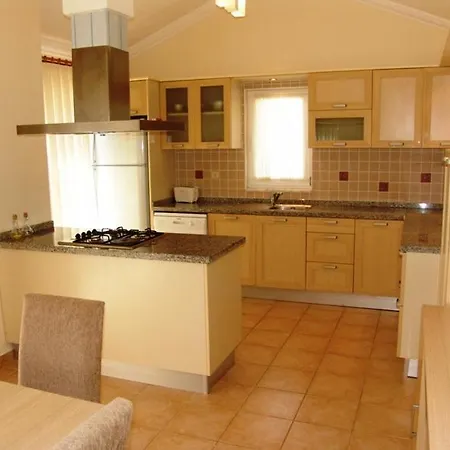 Oasis Holiday Bungalows *