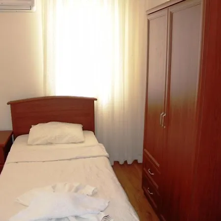 Oasis Holiday Bungalows Yanıklar
