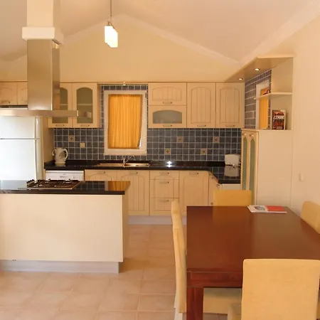 Apartahotel Oasis Holiday Bungalows *